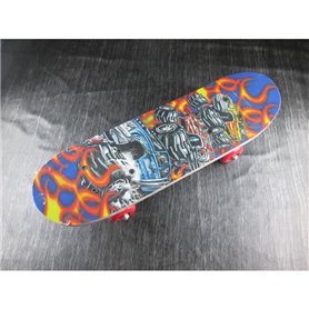 mini skateboard motif voiture