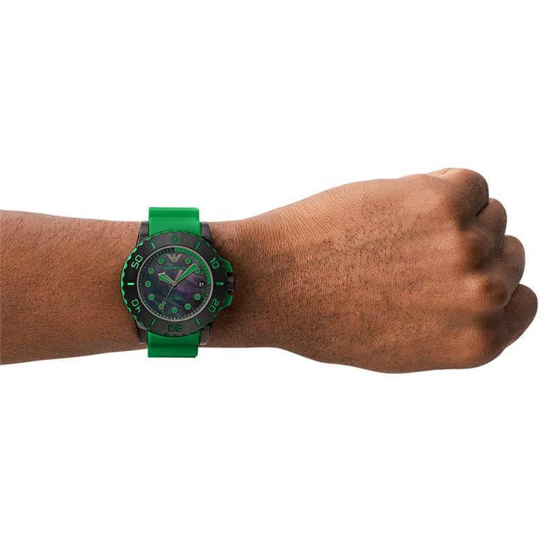 Image secondaire de Emporio Armani Montre pour homme, mouvement à trois aiguilles avec date, boîtier en acier inoxydable noir de 46 mm avec bracelet