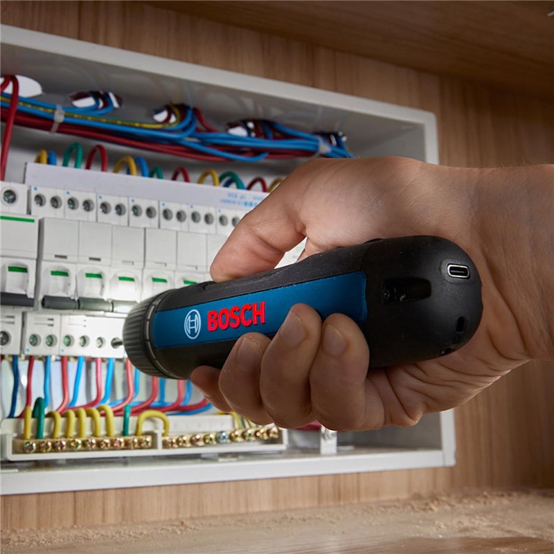 Image secondaire de Bosch Professional tournevis sans-fil Bosch GO 3 (avec set de 8 embouts, porte-embout, câble USB-C, mini coffret), Blue, 06019H2