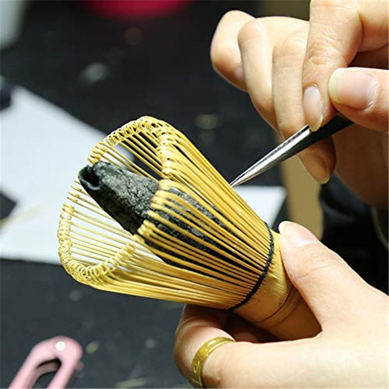 Image secondaire de Fouet à matcha en bambou doré fait à la main, mélangeur traditionnel japonais Chasen – Fouet en bambou biologique durable et dur