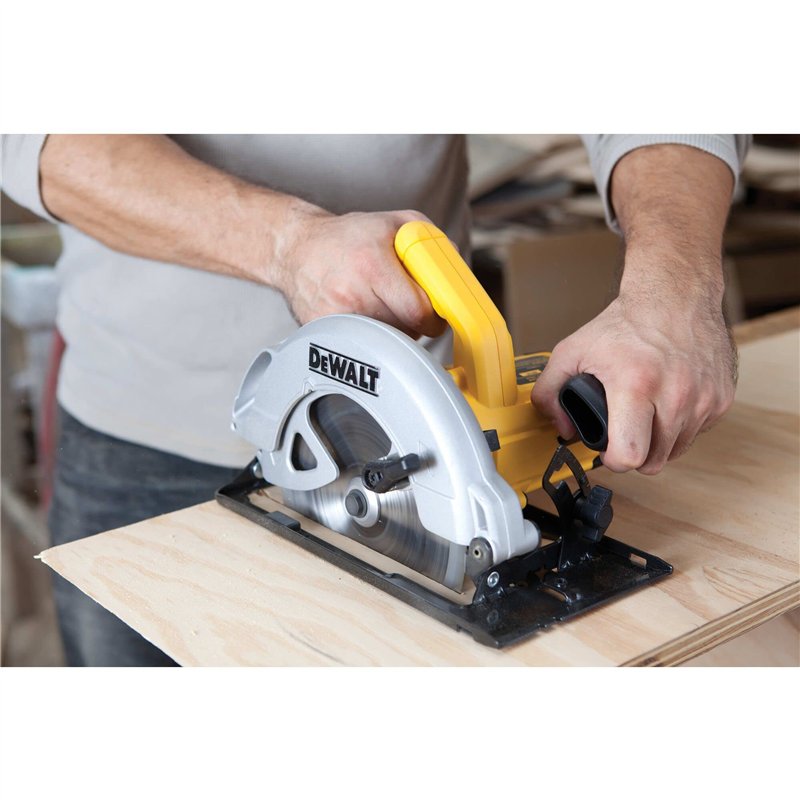Image secondaire de DEWALT Scie Circulaire Compacte Ø190mm - Profondeur de Coupe 65mm DWE560-QS