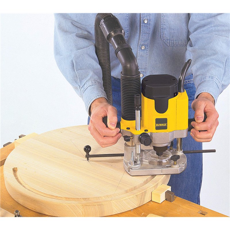 Image secondaire de DeWalt DW622KT Défonceuse 1400W 6-12mm plongée 55mm avec coffret Argenté
