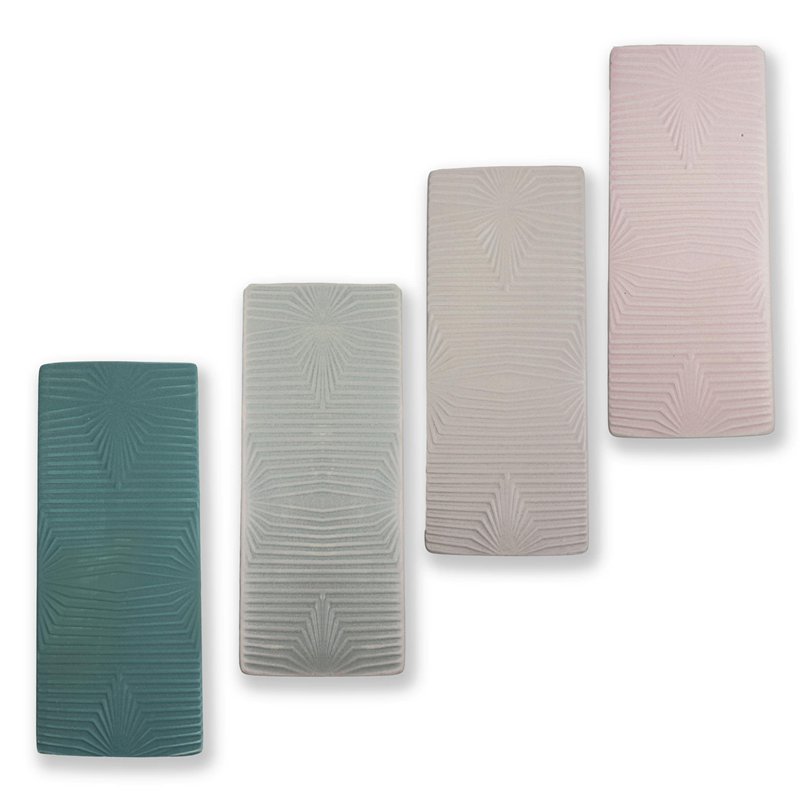 Metrox Lot de 4 humidificateurs en céramique BARI Relief plat à fixer au radiateur Radiateur Diffuseur d'eau Vase mural 333 a168